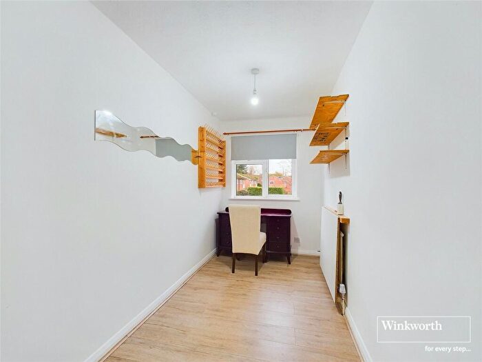 2 Bedroom Apartment To Rent In St. Marys Avenue, Purley On Thames, Reading, Berkshire, RG8