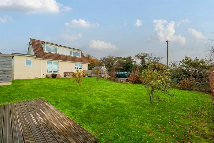 3 Bedroom Detached Bungalow For Sale In Binnerton Road, Leedstown, Hayle, TR27