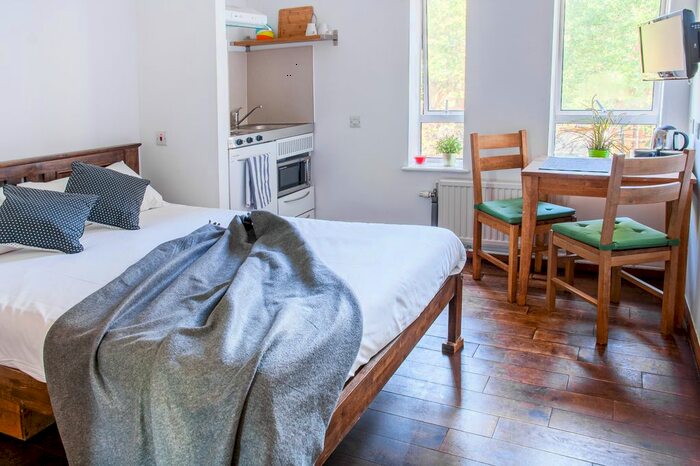 1 Bedroom Studio To Rent In Mapesbury Road, Mapesbury, London, NW2