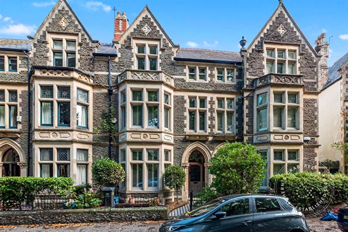 5 Bedroom Terraced House For Sale In Plasturton Gardens, Pontcanna, Cardiff, CF11