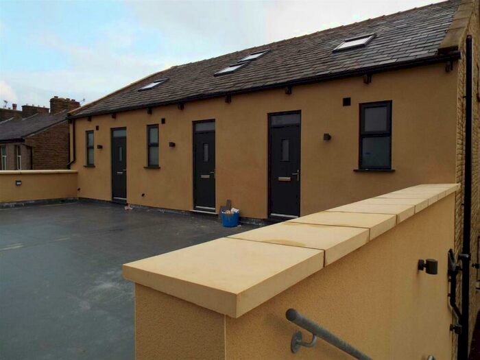 1 Bedroom Flat To Rent In Helmshore Road, Helmshore, Rossendale, BB4