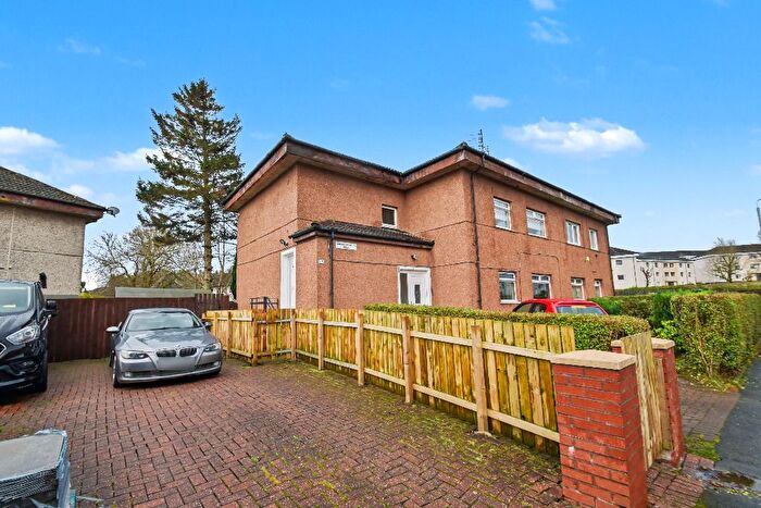 3 Bedroom Flat For Sale In Househillmuir Road, Priesthill, Glasgow, G53