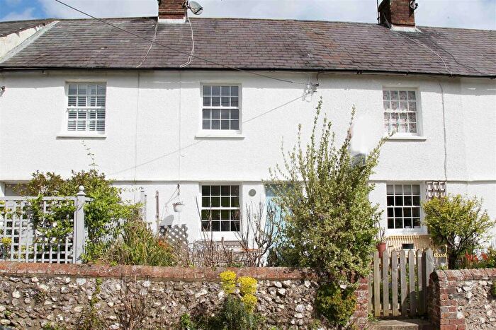 1 Bedroom Cottage To Rent In Sir Georges Place, Steyning, BN44