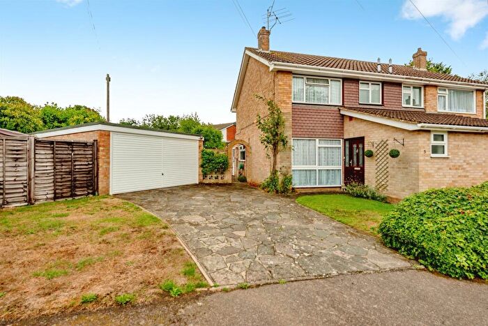3 Bedroom Semi Detached House For Sale In Jasmine Close, Redhill, RH1