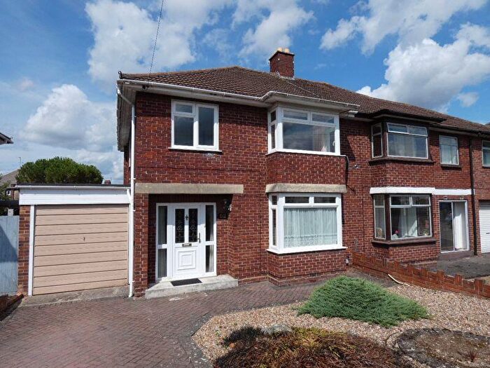 3 Bedroom Semi-Detached House For Sale In Barnwood Avenue, Barnwood, Gloucester, GL4