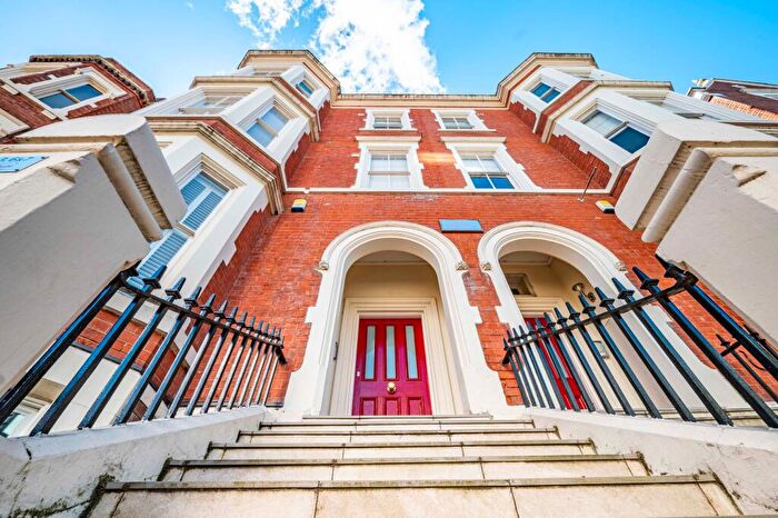 3 Bedroom Flat For Sale In East Circus Street, Nottingham, NG1