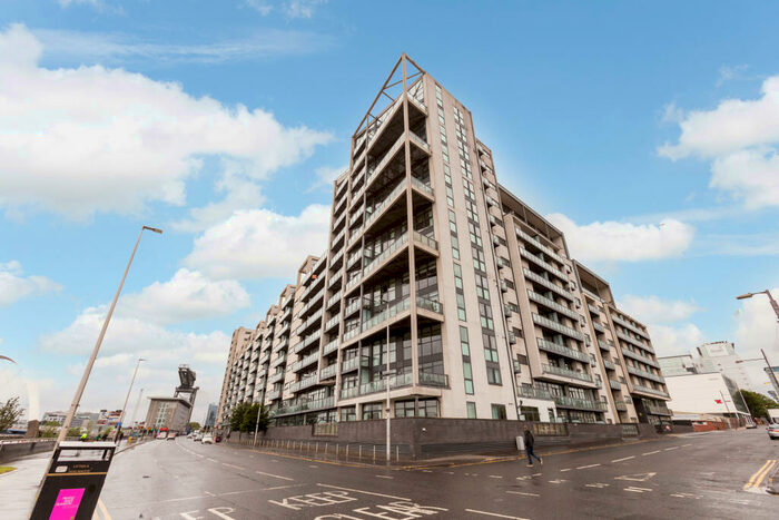 2 Bedroom Apartment To Rent In /, Lancefield Quay, Finnieston, G3