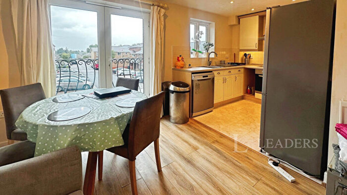 5 Bedroom Terraced House To Rent In Primrose Close - Bedroom House -, LU3