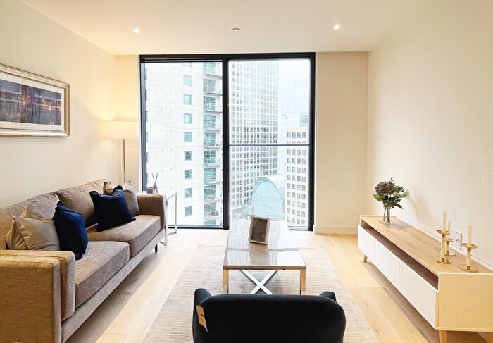 1 Bedroom Apartment To Rent In Marsh Wall, London, E14