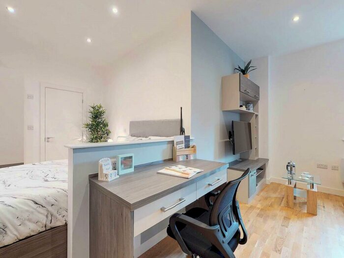 Apartment To Rent In Onyx Residence, Sheffield, #, S2