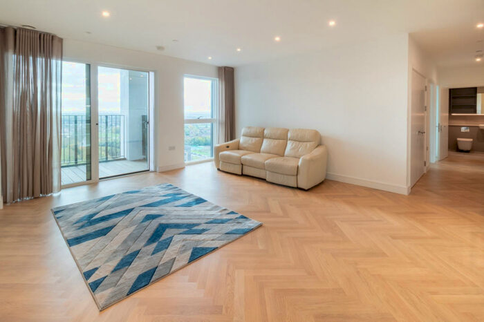 2 Bedroom Flat To Rent In Birch House, Pegler Square, London, SE3