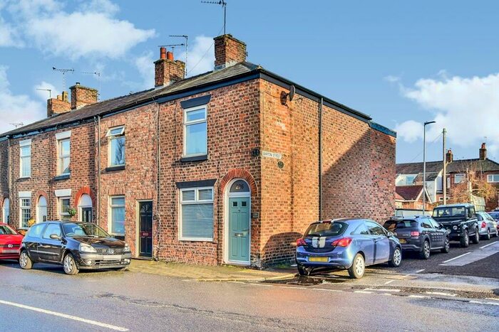 2 Bedroom Terraced House To Rent In Bond Street, Macclesfield, Cheshire, SK11