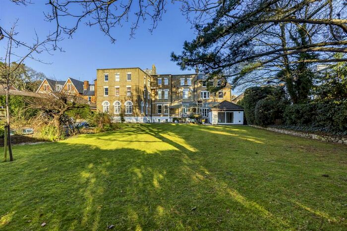 1 Bedroom Flat To Rent In Poole Road, Bournemouth, BH2