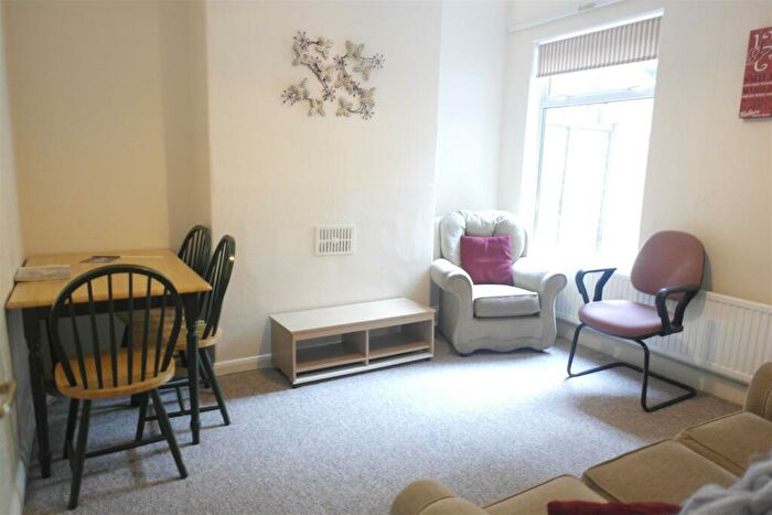 3 Bedroom Private Hall To Rent In Walgrave Street, Newland Avenue, Hull, HU5