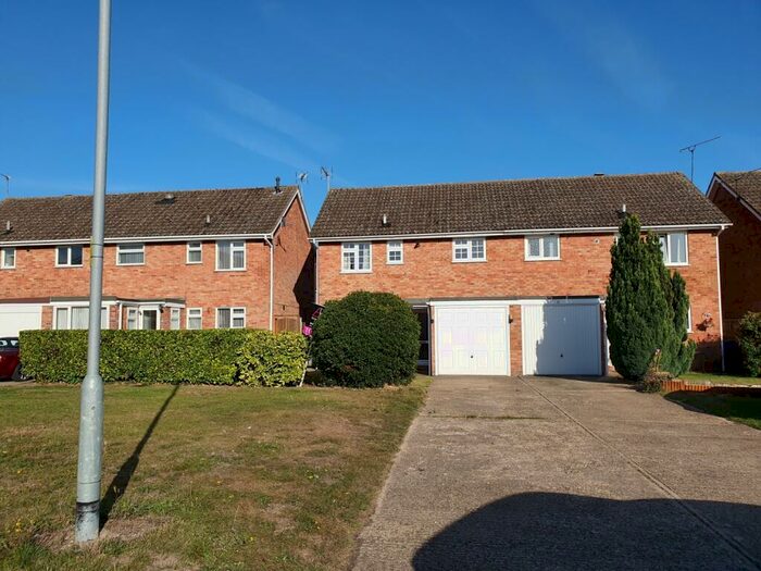 3 Bedroom Semi-Detached House To Rent In Sanderling Close, Mildenhall, Bury St. Edmunds, Suffolk, IP28