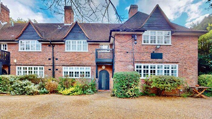 Flat For Sale In Erskine Hill, Hampstead Garden Suburb, NW11