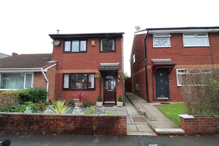 3 Bedroom Semi-detached House For Sale In Abbott Street, Horwich, Bolton, BL6