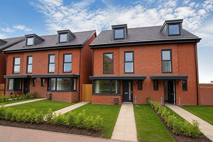 3 Bedroom Property To Rent In Drovers Lane, Chichester, PO19