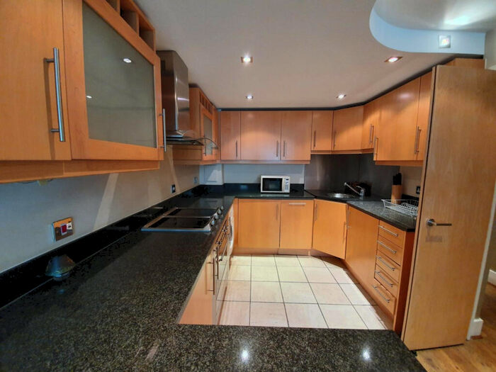 1 Bedroom Apartment To Rent In Millharbour, London, E14