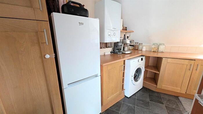 2 Bedroom Apartment To Rent In Ainsley Road, Crookes, Sheffield, S10