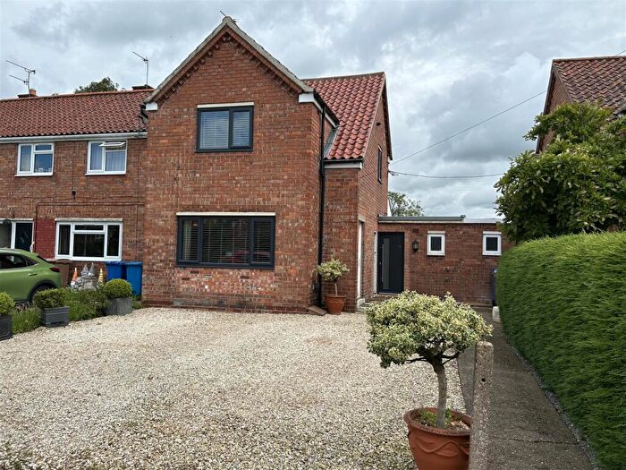 2 Bedroom Terraced House For Sale In Station Road, Eastrington, Goole, DN14
