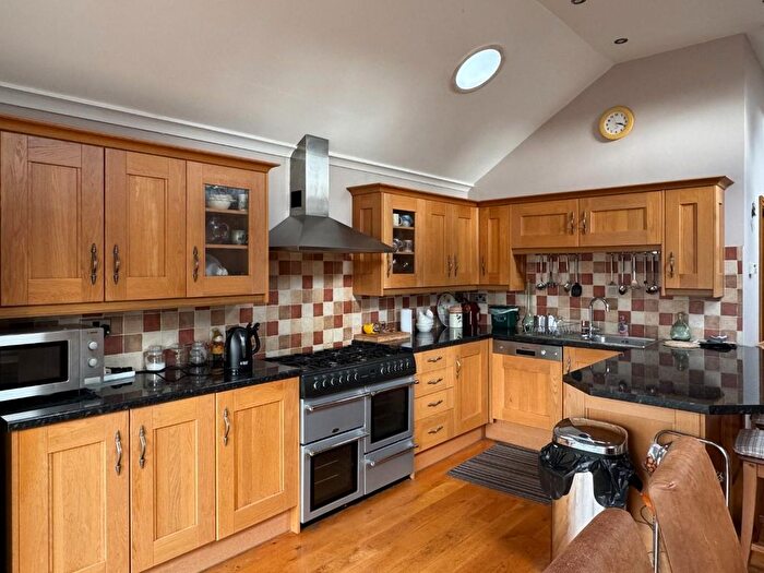 3 Bedroom Terraced House For Sale In Redlands Road, Penarth, CF64