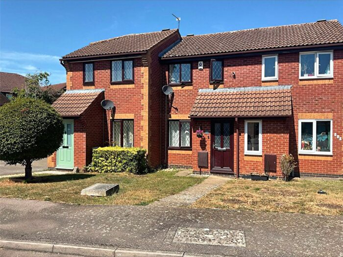 2 Bedroom Detached House For Sale In Ravencroft, Bicester, Oxfordshire, OX26