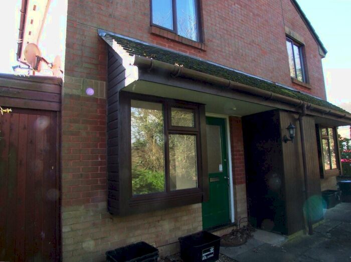 1 Bedroom Terraced House To Rent In Bolwell Close, Twyford, RG10