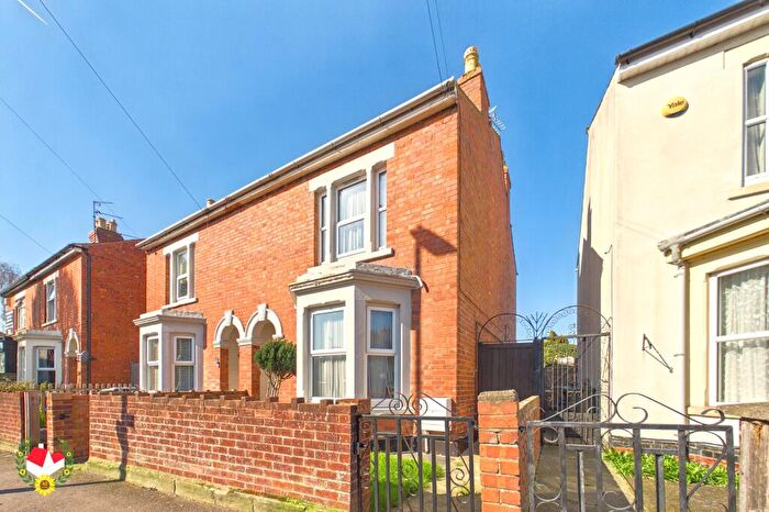 3 Bedroom Semi Detached House For Sale In Seymour Road, Gloucester, GL1