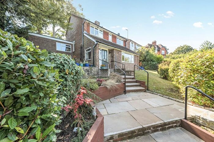 4 Bedroom Detached House For Sale In St. Johns Rise, Woking, Surrey, GU21