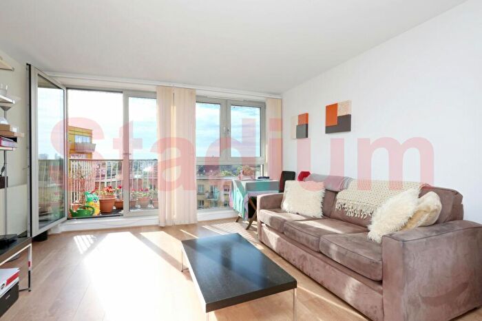 1 Bedroom Flat To Rent In Vizion London - Epc Rating B, N7