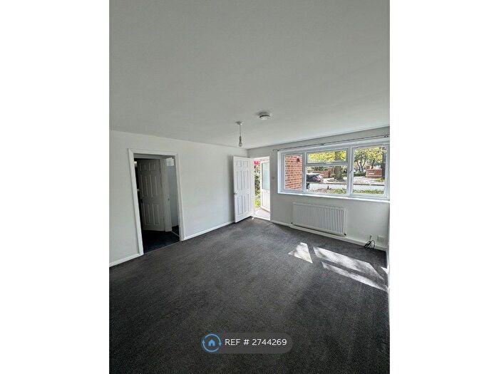 1 Bedroom Flat To Rent In Orchid Lodge, London, N14