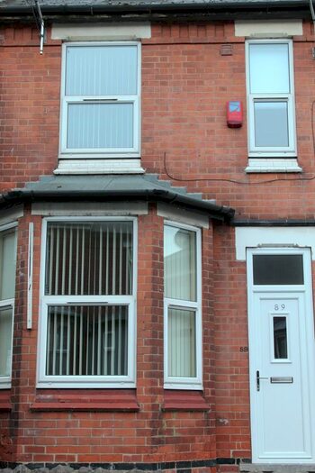 6 Bedroom Terraced House To Rent In Rothesay Avenue, Nottingham, NG7