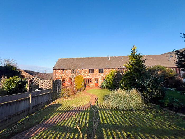 3 Bedroom Barn Conversion For Sale In Matford Mews, Exeter, EX2