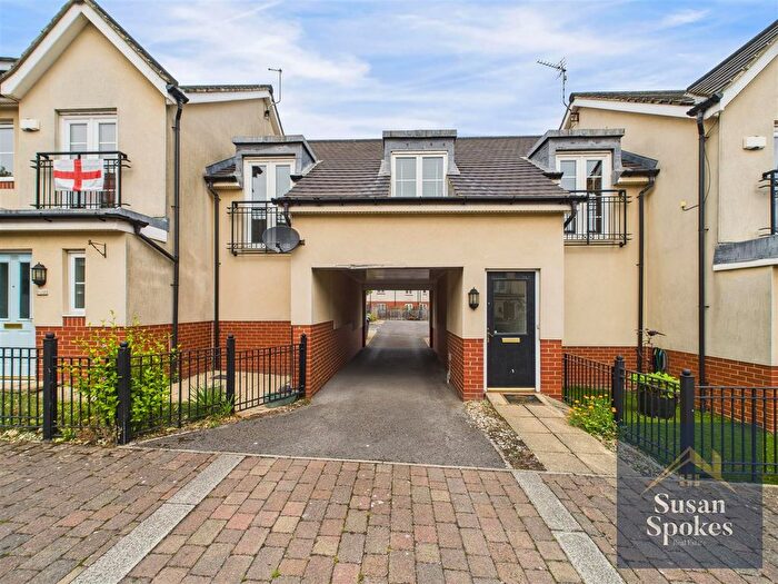 2 Bedroom Flat For Sale In Baltic Court, South Shields, NE33