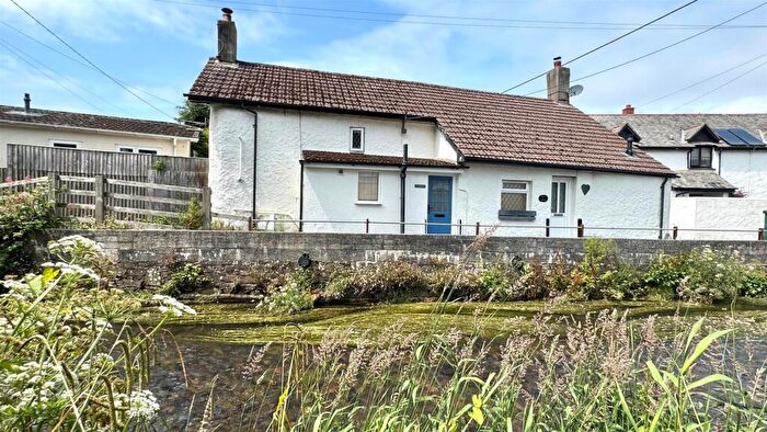 2 Bedroom Cottage For Sale In Braunton Centre, EX33