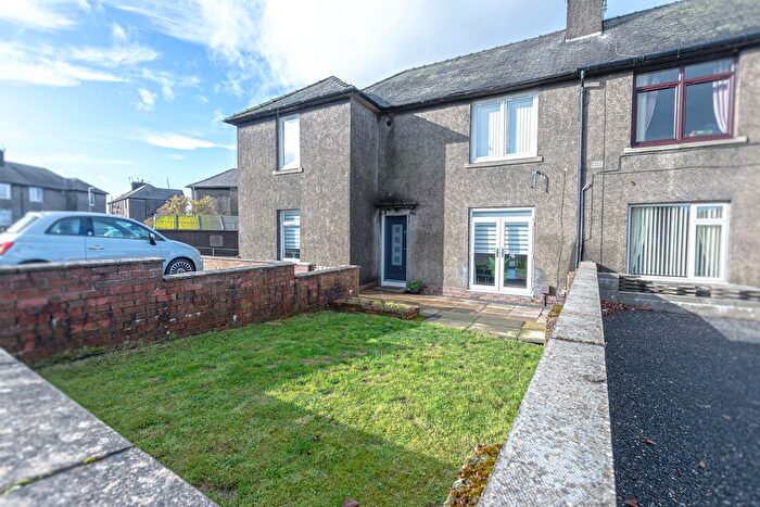 2 Bedroom Flat For Sale In Dundonald Crescent, Cardenden, Lochgelly, KY5