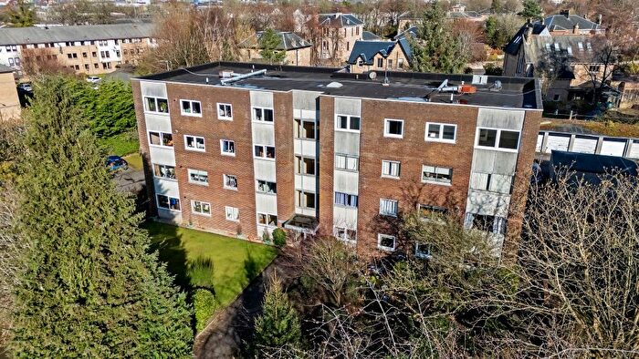 2 Bedroom Flat To Rent In Woodrow Road, Pollokshields, Glasgow, G41