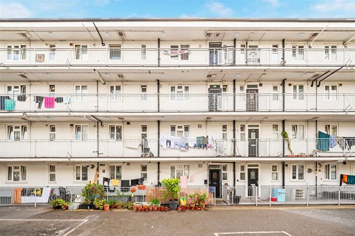 3 Bedroom Flat For Sale In Ajax House, Old Bethnal Green Road, London, E2