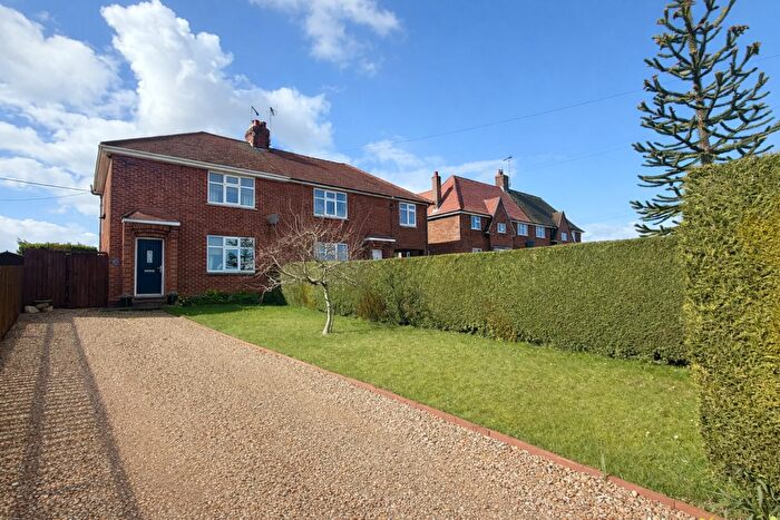 2 Bedroom Semi-Detached House For Sale In Bytham Road, Creeton, Grantham, NG33