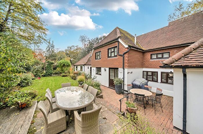 5 Bedroom Detached House For Sale In Holmesdale Road, South Darenth, Dartford, Kent, DA4