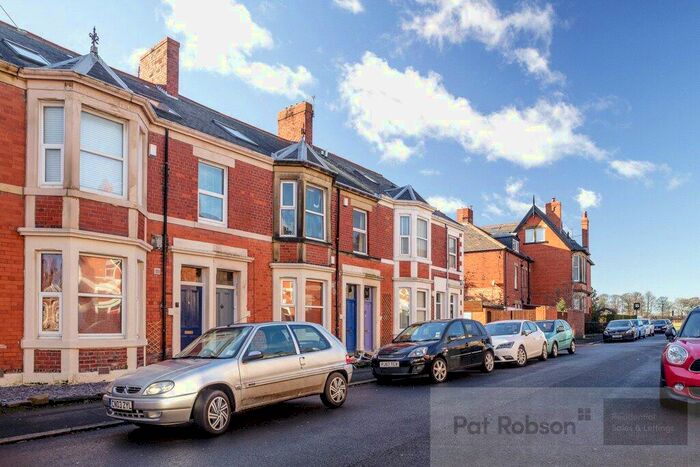 6 Bedroom Property To Rent In Ashleigh Grove, Upper Flat, Jesmond, Newcastle Upon Tyne, NE2