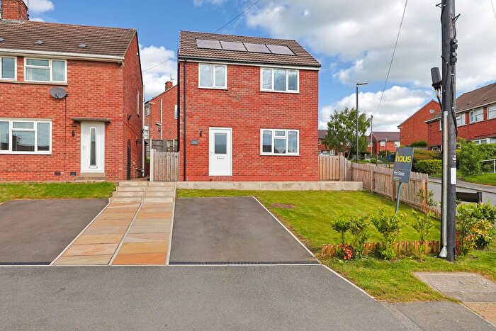 2 Bedroom Detached House For Sale In Cobnar Drive, Dunston, Chesterfield, S41
