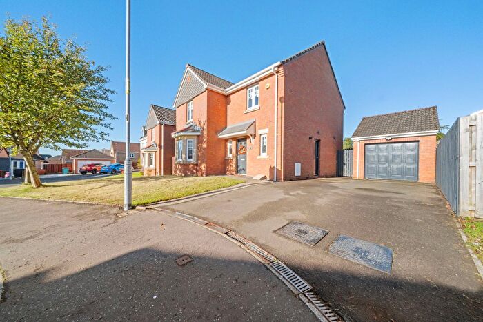 4 Bedroom Detached House For Sale In Thetford Grove, Glenboig, Coatbridge, ML5