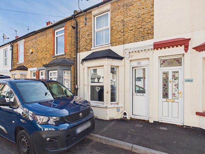 3 Bedroom Terraced House For Sale In Jefferson Road, Sheerness, Kent, ME12