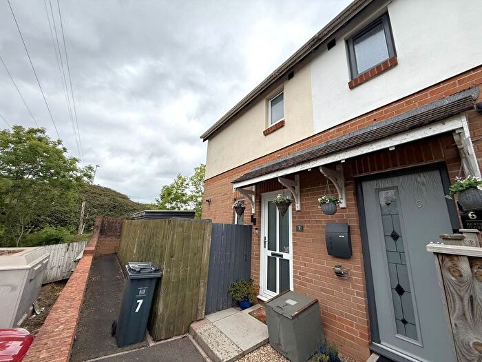 2 Bedroom End Of Terrace House For Sale In Keats Close, Exmouth, EX8