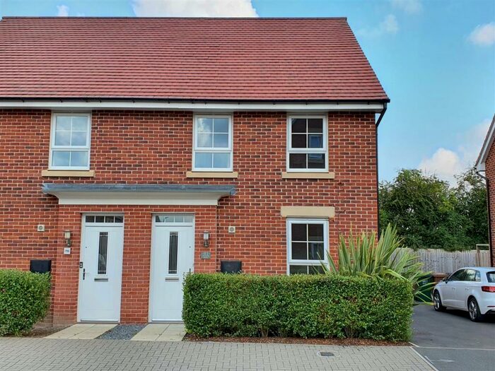 3 Bedroom Semi-Detached House To Rent In Elvaston Drive, Littleover, DE23
