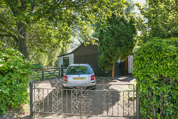 2 Bedroom Detached House To Rent In Colney Heath Lane, St Albans, AL4