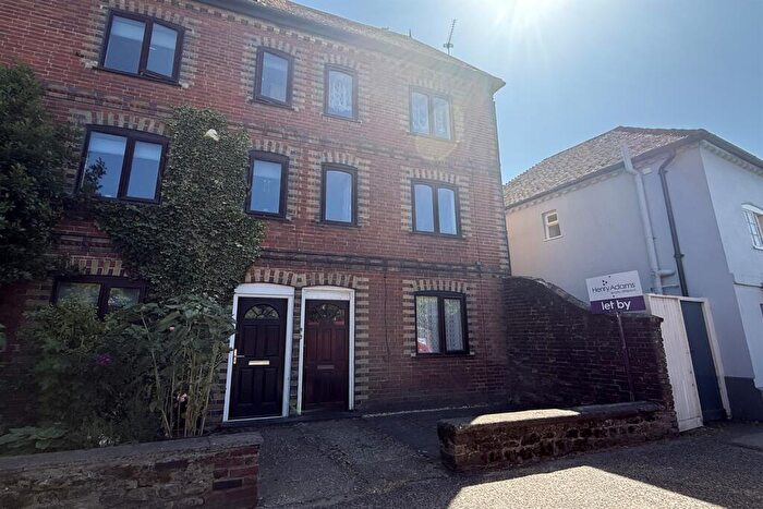 1 Bedroom Flat To Rent In Petersfield Road, Midhurst, GU29