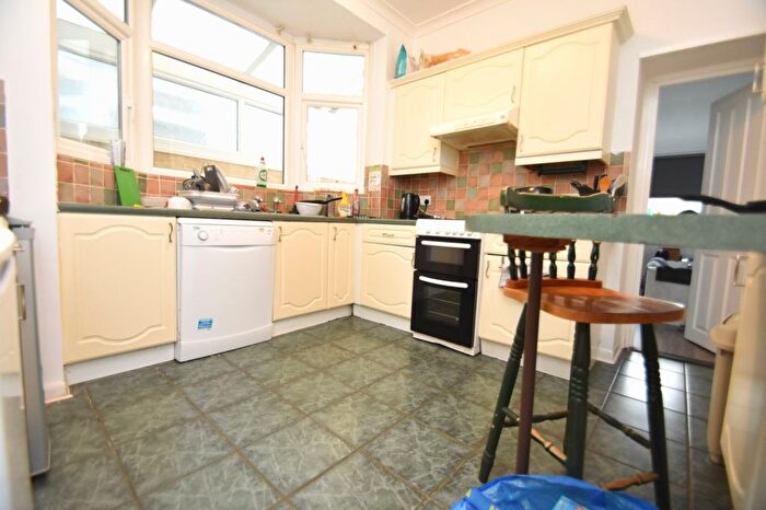 4 Bedroom Detached House To Rent In Jessie Road, Southsea, Hampshire, PO4